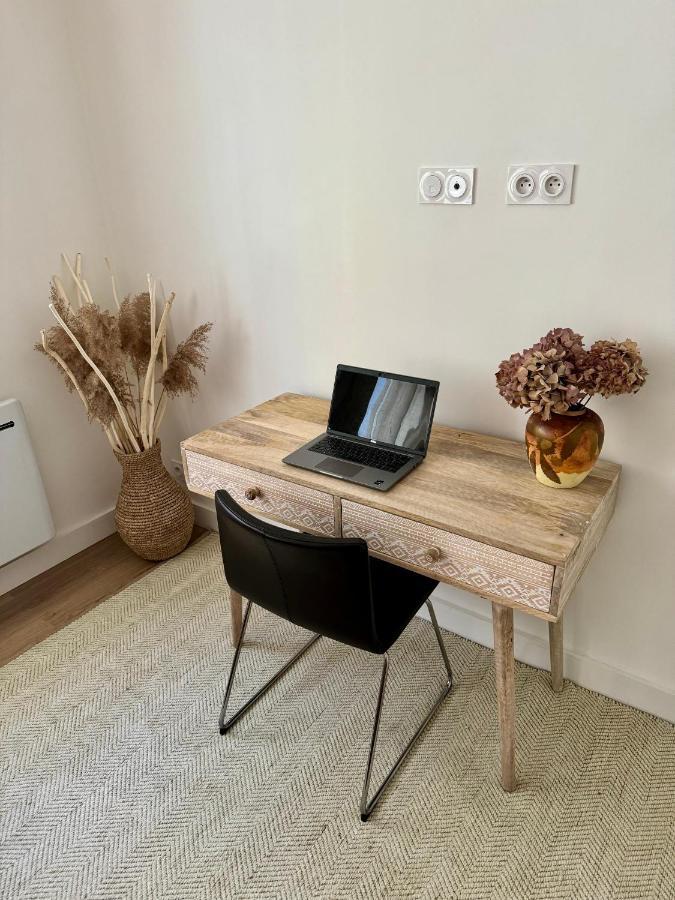 Cocon 2 Pieces Avec Grande Terrasse A Vauban Apartment Marseille Luaran gambar